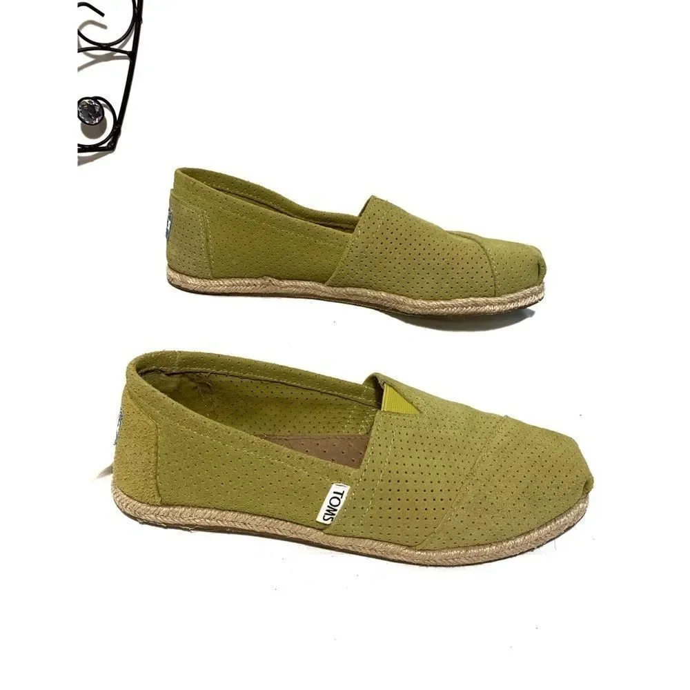 🎉HP🎉 Toms Seasonal Classic Green Flats (8) - Picture 5 of 11
